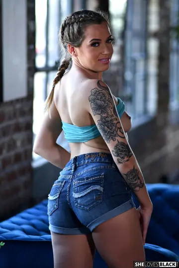 Inked Babe in Shorts Takes a BBC Anal Doggy Style