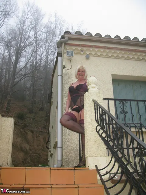 Mature Blonde BBW Strips Out of Her Lingerie and Spreads Outdoors – photo 16 of 16