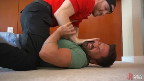Two Men Kiss and Use a Dildo Before Sex – photo 3 of 15