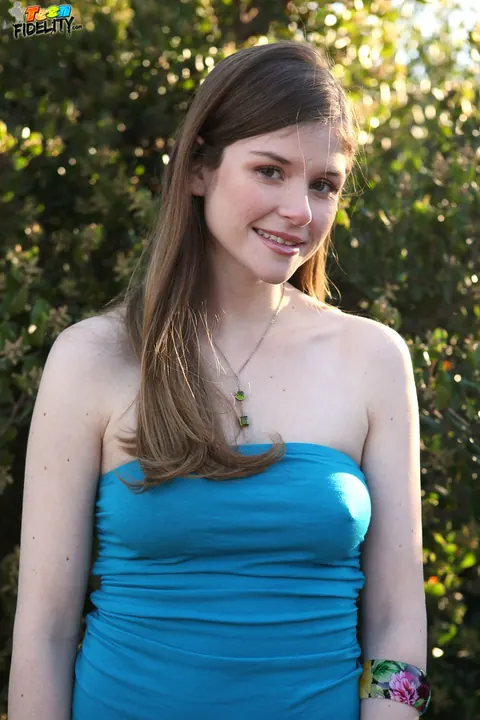 Lara Brookes: Redhead Sucks and Rides Cowgirl Outdoors – photo 1 of 17