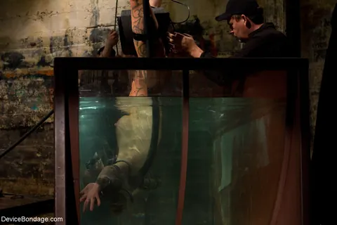 Rain DeGrey: Tattooed Blonde with Big Tits Gets Toyed Underwater in Bondage – photo 9 of 21