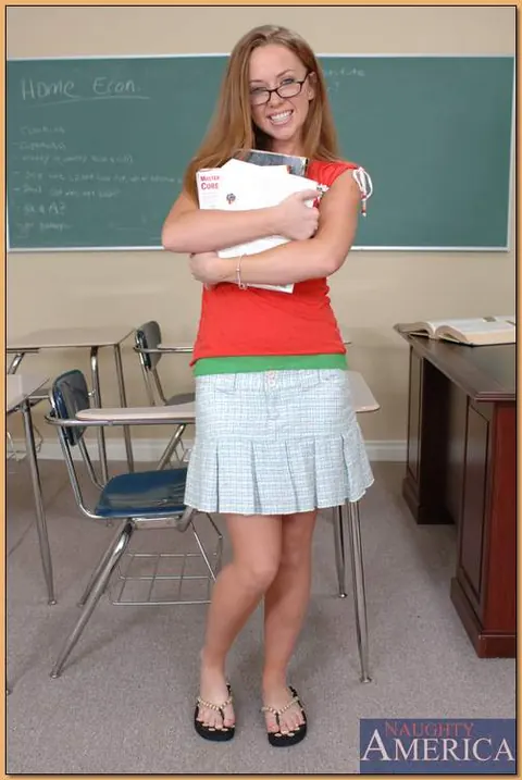 Leighlani Red: Redhead in Glasses Strips Out of Her Skirt and Spreads – photo 1 of 16