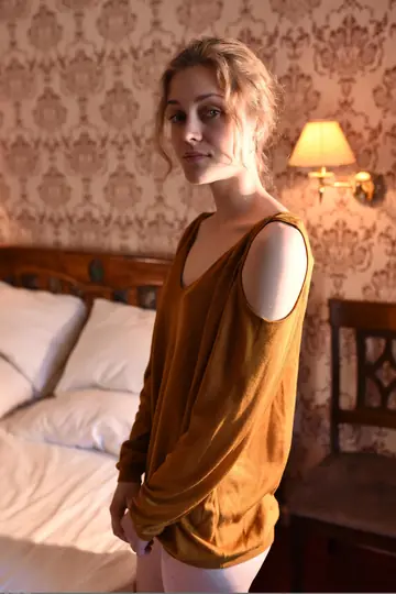 European Blonde Spreads Wide and Shows Her Bubble Butt