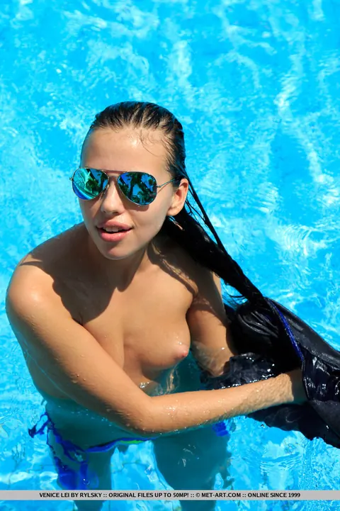 Venice Lei: Tall European Brunette Spreads Her Hairy Pussy on a Diving Board – photo 3 of 18