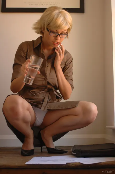 Busty European Blonde in Glasses Spreads Her Trimmed Pussy – photo 8 of 21
