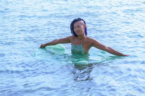Sweet Julie: Thick Asian Brunette Strips Her Wet Dress on the Beach – photo 2 of 16