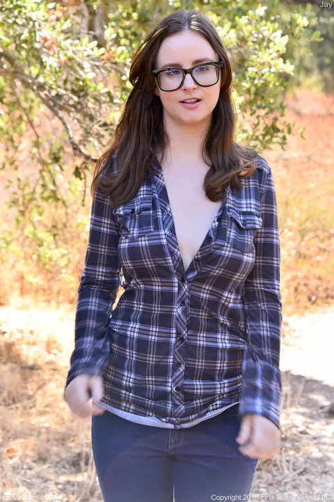 Jay Taylor: Redhead MILF Shows Her Big Natural Tits Outdoors in Glasses – photo 2 of 20