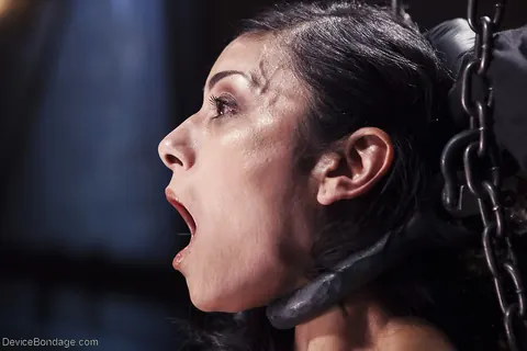 Beretta James: Thick Latina Takes an Anal Hook and Toy in Bondage – photo 6 of 16