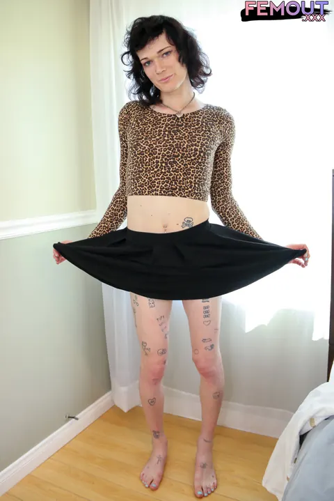 Trans Woman Undresses and Spreads Her Legs on Her Back – photo 2 of 16