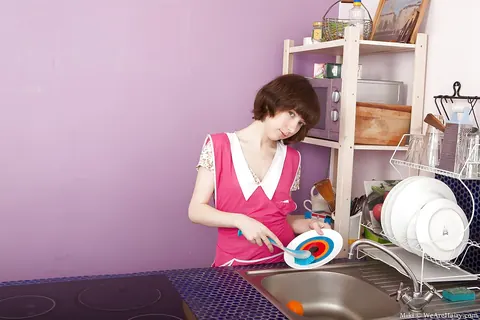 Pale Short-Haired Woman Undresses and Spreads in the Kitchen – photo 1 of 16