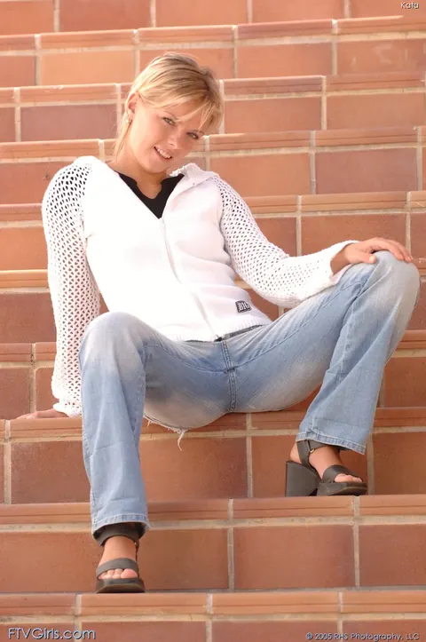 Katerina Covet: Blonde in Panties and Jeans Flashes Her Shaved Pussy Outdoors – photo 7 of 20