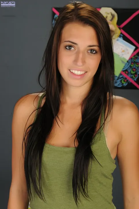 Jessica Sinn: Slim Brunette with Big Natural Tits Strips and Fingers Her Pussy – photo 1 of 21