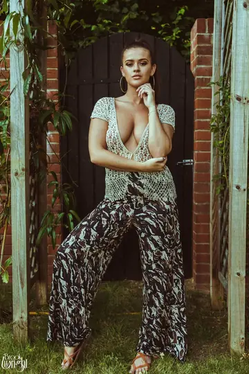British Brunette Strips Out of Her Bikini in the Garden