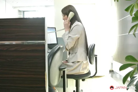 Akari Asayiri: Busty Japanese Secretary Masturbates in Pantyhose at Work – photo 2 of 15
