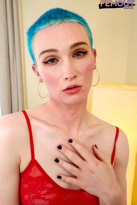 Trans Woman Strips Out of Her Stockings and Poses Nude – photo 3 of 16