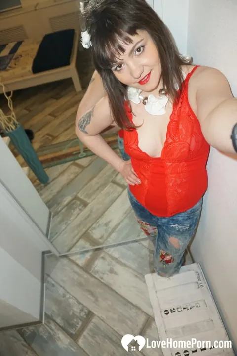 Brunette PAWG in Stockings Poses for Selfies – photo 8 of 20