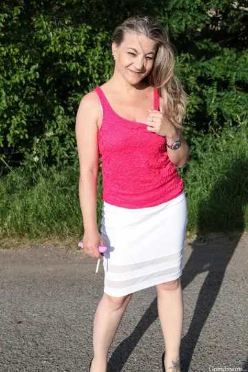 Valerie Voss – Thick Blonde MILF Fingers Herself and Uses a Dildo Outdoors in a Skirt