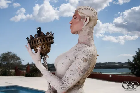 Trans Woman Strips Off Her Top and Poses Nude Outdoors – photo 5 of 12