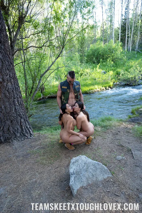 Luna Star & Natalie Brooks: Petite and Curvy Latinas Share a Cock Outdoors – photo 19 of 21