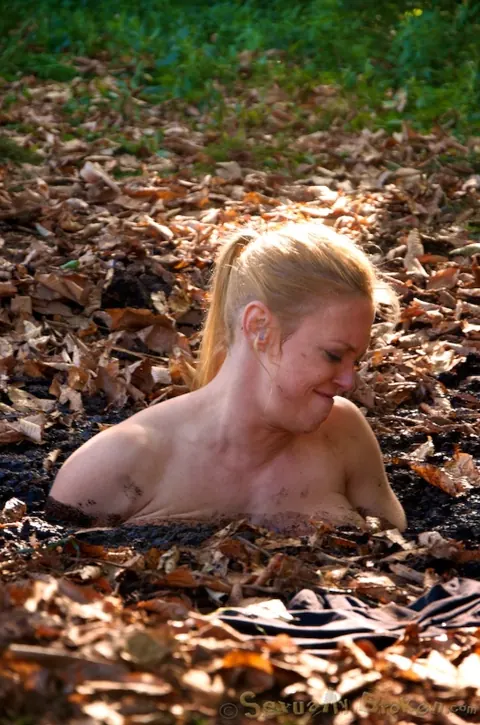 Dee Williams: Blonde MILF Sucks Big Black Cock Outdoors and Gets Fucked – photo 1 of 16