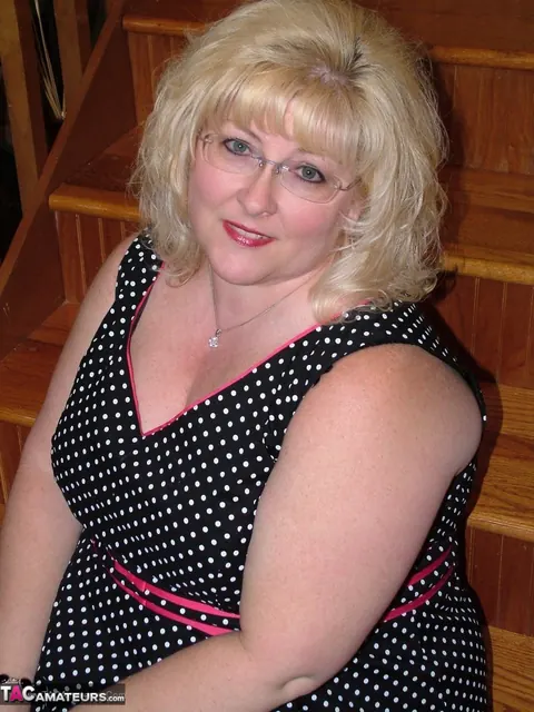 Taffy Spanx: Busty Blonde MILF Poses Naked Wearing Heels and Glasses – photo 3 of 16