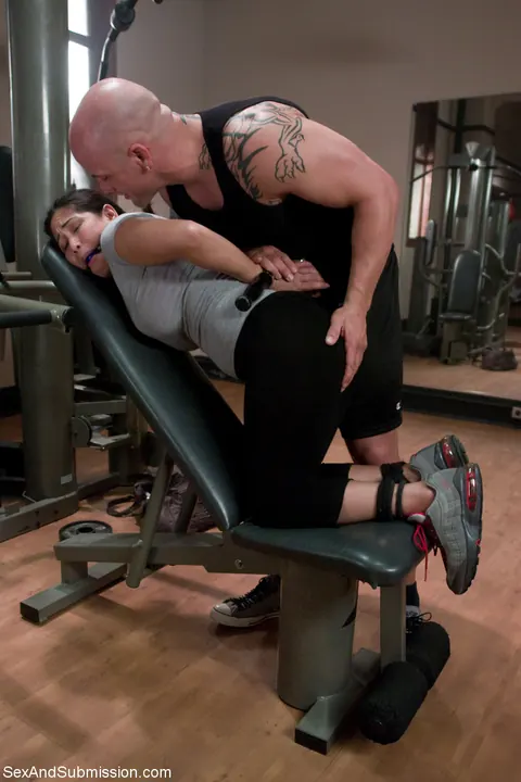 Jessica Bangkok: Busty Asian MILF Sucks Big Cock in the Gym with Bondage – photo 4 of 20