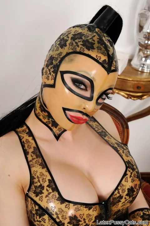 Latex Lucy: British Blonde in Latex Spreads and Sucks Toes by the Mirror – photo 8 of 21