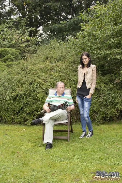 Meg Magic: Tall Hungarian Brunette Sucks Man and Spreads Outdoors for Sex – photo 1 of 18
