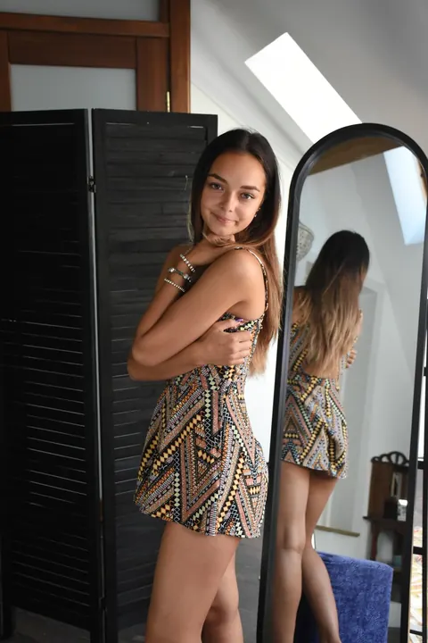 Slava: Thick Brunette with Big Natural Tits Poses at the Mirror – photo 5 of 15