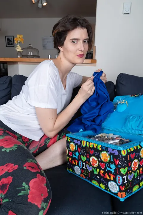 Sosha Belle: Tall Pale Brunette Strips Out of Her Yoga Pants and Uses a Dildo – photo 2 of 21