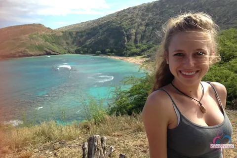 Taylor Whyte: Blonde Amateur Poses in a Top and Shorts on the Beach – photo 7 of 14