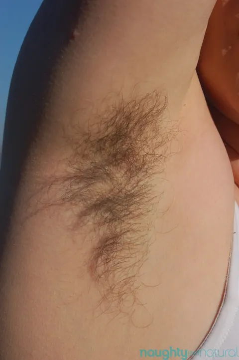 Maxine Holloway: BBW Brunette Spreads Her Hairy Pussy in the Open Air – photo 14 of 21