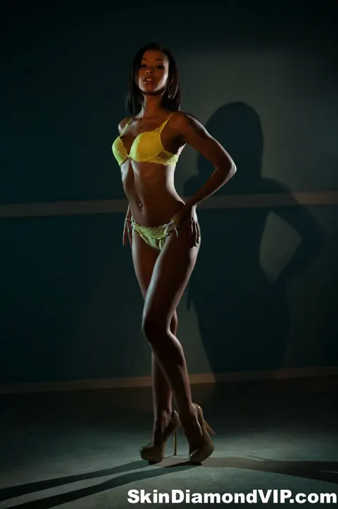 Skin Diamond: Ebony Brunette Models Yellow Lingerie and Pulls Panties Aside – photo 2 of 15