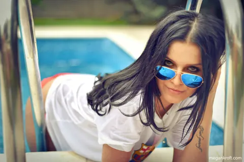 Megan Kroft: PAWG Brunette in Glasses Flashes Her Tits and Ass by the Pool – photo 14 of 15