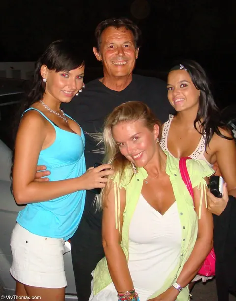 Patsy A: Brunette Lesbians Undress, Kiss, and Finger Each Other – photo 20 of 21