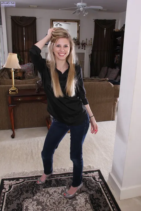 Kassie Kensington: Petite Blonde in Glasses Strips Out of Her Jeans and Spreads – photo 2 of 21