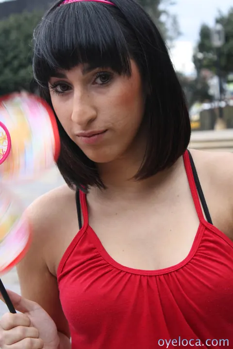 Isabel Torvos: Busty Brunette with Short Hair Spreads in the Bedroom – photo 2 of 21