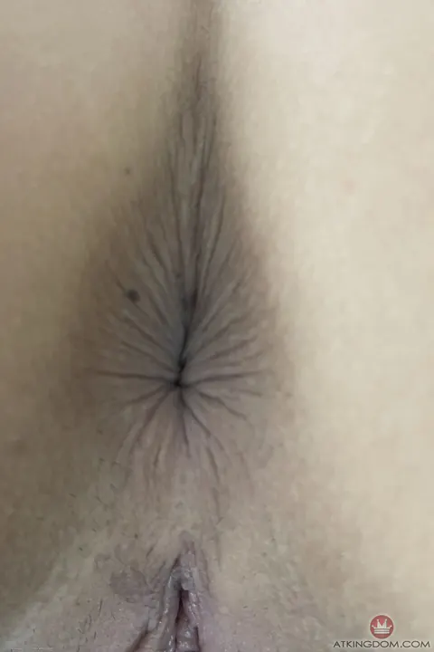 Jasmine Wilde: Brunette with Big Natural Tits Strips Out of Her Bikini – photo 12 of 21