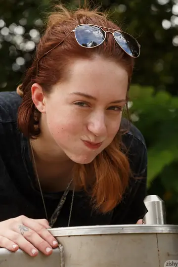 Kelsey Berneray – Redhead Shows Her Big Natural Tits Outdoors