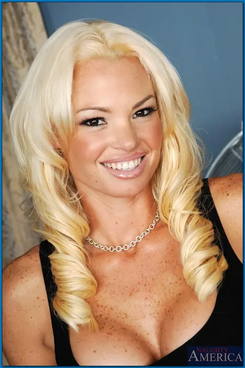Adrenalynn: Thick Latina Blonde in a Skirt Licks Pussy and Gets Fingered – photo 1 of 16