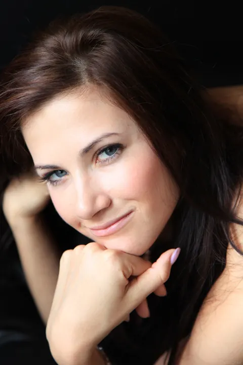 Lauren Crist: Czech Brunette Strips Naked and Spreads Her Pussy Wide – photo 21 of 21