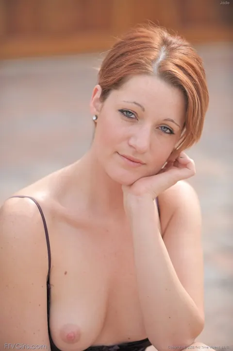 Tall Redhead PAWG in Lingerie Shows Off Her Body in Public – photo 17 of 21