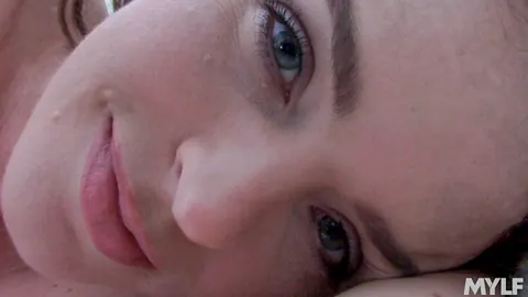 Krissy Lynn: Brunette MILF with Short Hair Fingers Her Pussy – photo 21 of 21