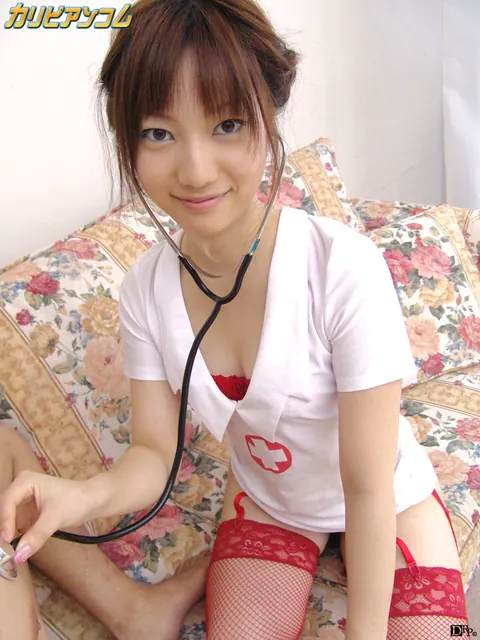 Yui Nakata: Petite Japanese Nurse Sucks Cock – photo 10 of 12
