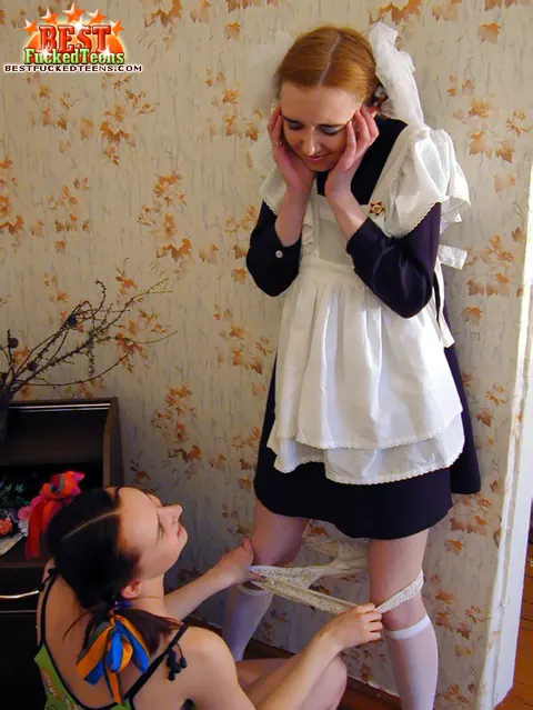 Thick Women in Skirts and Socks Kiss and Spread – photo 16 of 18