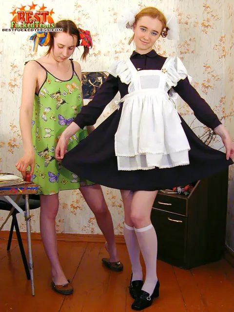 Thick Women in Skirts and Socks Kiss and Spread – photo 13 of 18