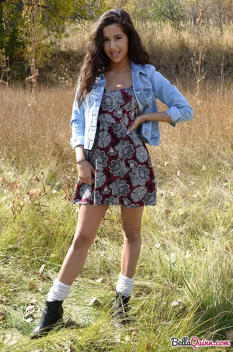 Bella Quinn: Brazilian Latina Teases Her Boobs in a Skirt Outdoors – photo 2 of 12