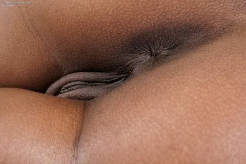 Demi Sutra: Ebony Woman with Small Enhanced Tits Masturbates on a Table – photo 15 of 20
