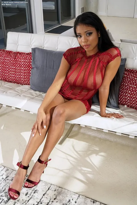 Nia Nacci: Tall Ebony Brunette in Heels Spreads and Fingers Her Pussy – photo 5 of 15