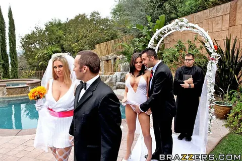 Devon Lee: Blonde in High Heels Deepthroats and Takes Anal Outdoors – photo 4 of 15